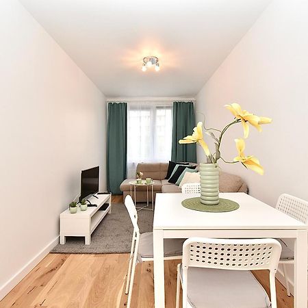 Rental Apartment Obrzezna Warsaw Exterior photo