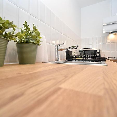 Rental Apartment Obrzezna Warsaw Exterior photo